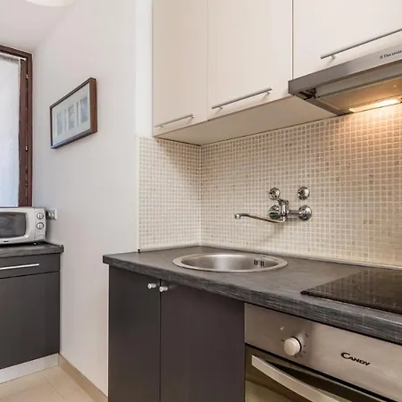 Apartment Rona Zrinka *